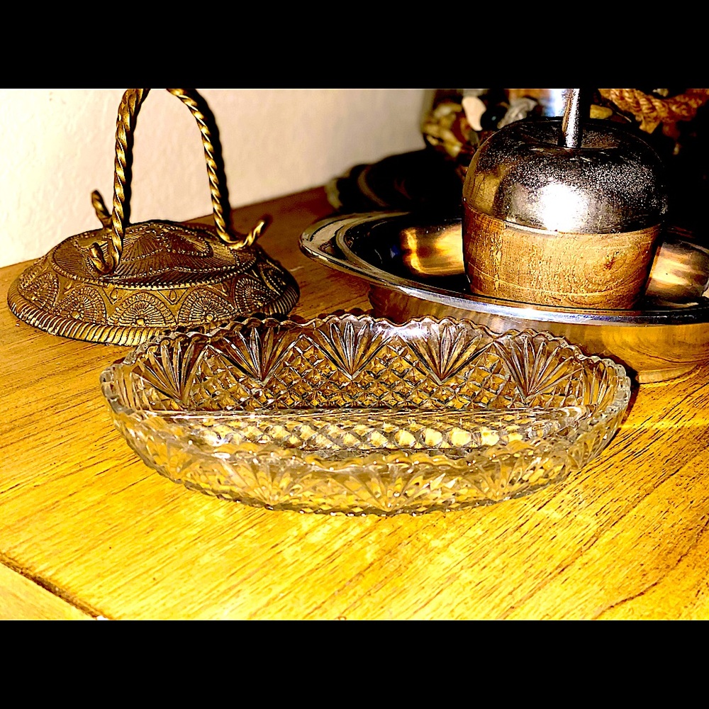 VINTAGE WATERFORD CRYSTAL (2 part divided)
